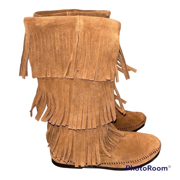 Minnetonka Suede 3 Layer Fringe Boots - Picture 5 of 8
